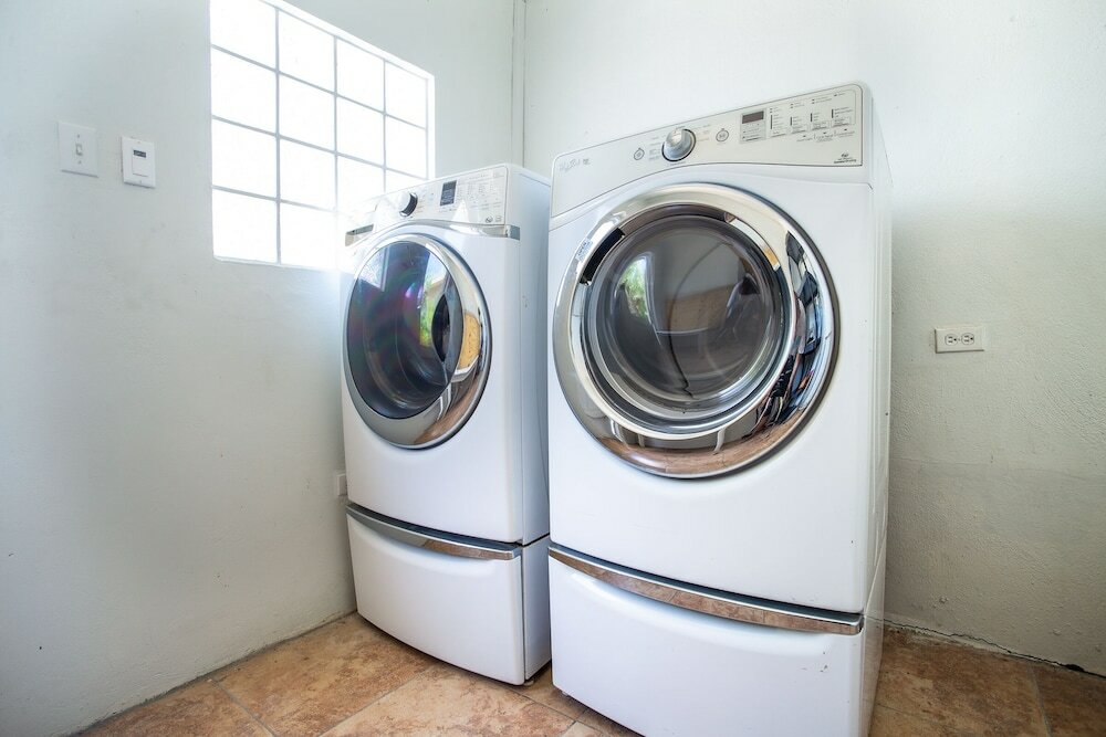 Фото Large Villa With View! Private Pool Free Utilities!