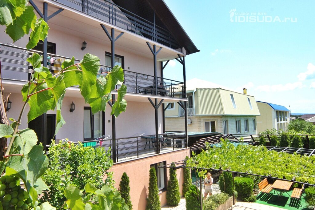 Фото отеля 1