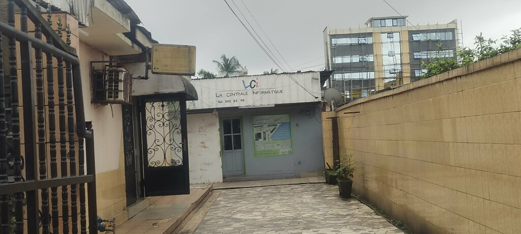 Computer courses La centrale informatique, Douala, photo