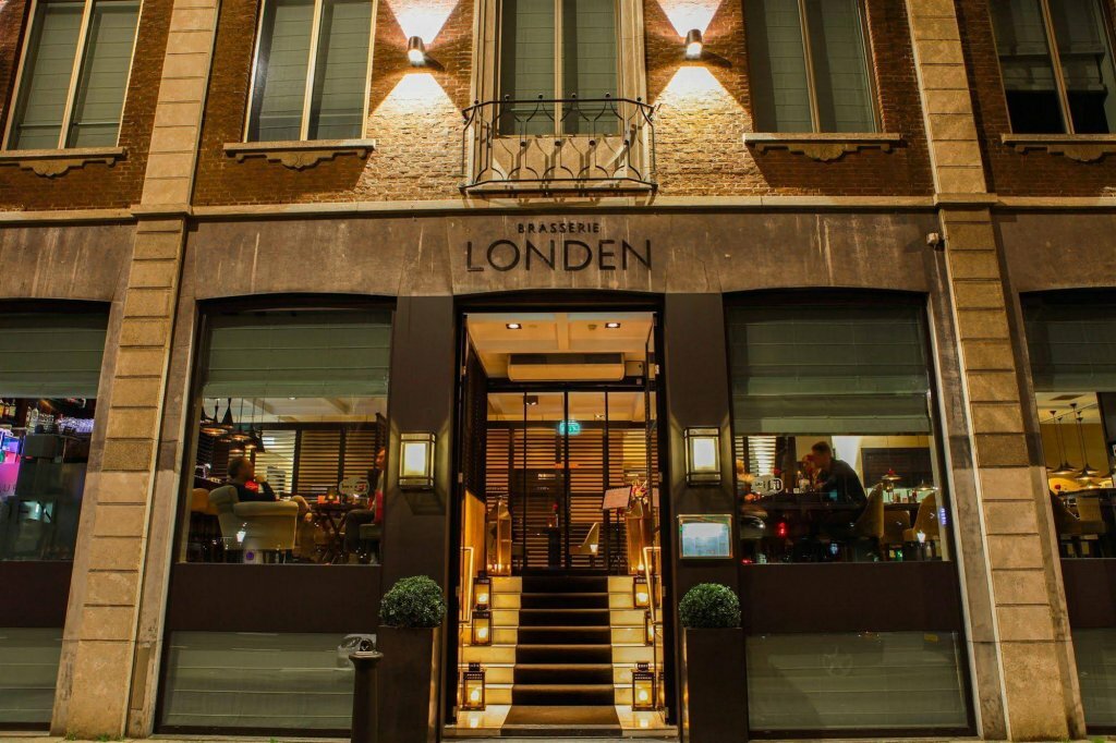 Фото отеля 1