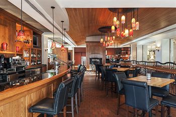 Фото Sheraton Kansas City Hotel at Crown Center