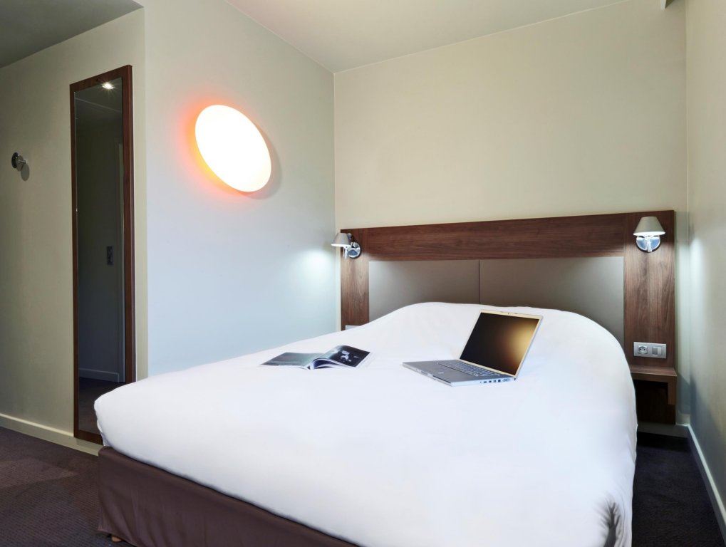 Фото Campanile Limoges Centre - Gare