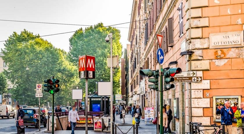 Фото A Roma San Pietro Best Bed & Breakfast