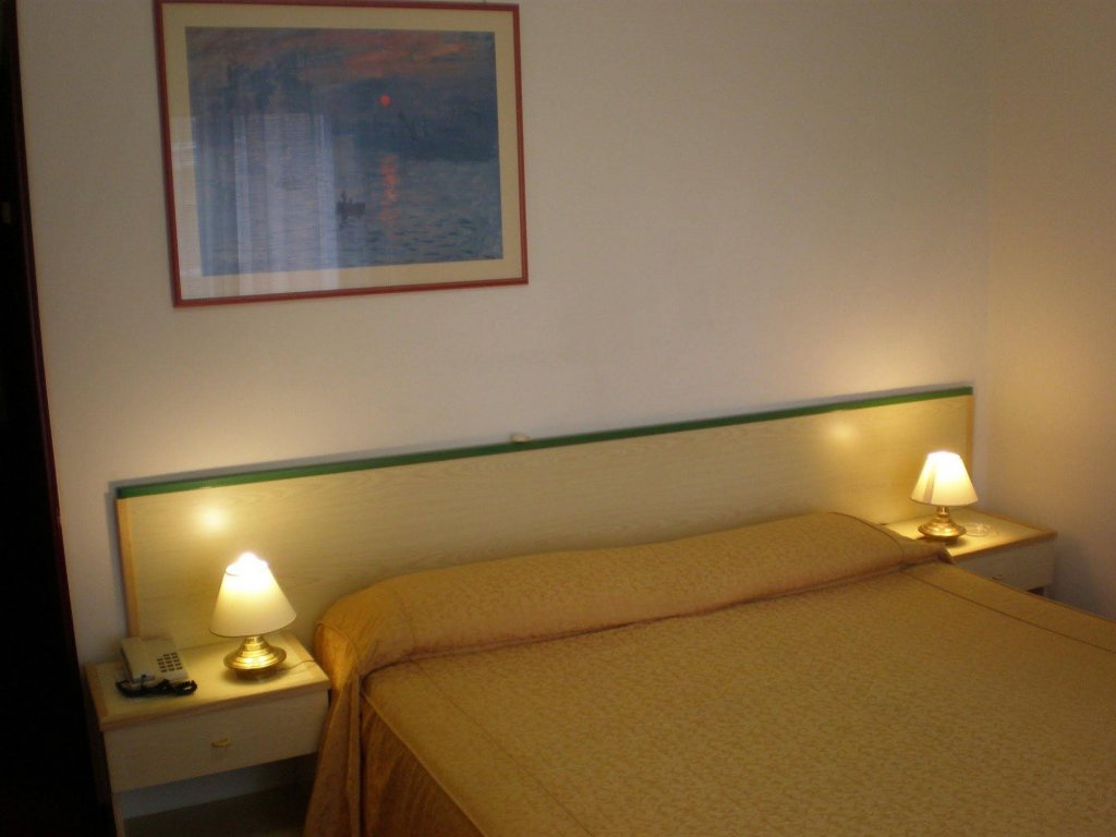 Фото Hotel Majestic