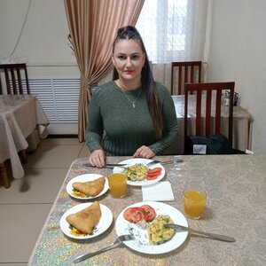 Хуторок (rabochiy posyolok Vinzili, Internatsionalnaya ulitsa, 1/1), cafe