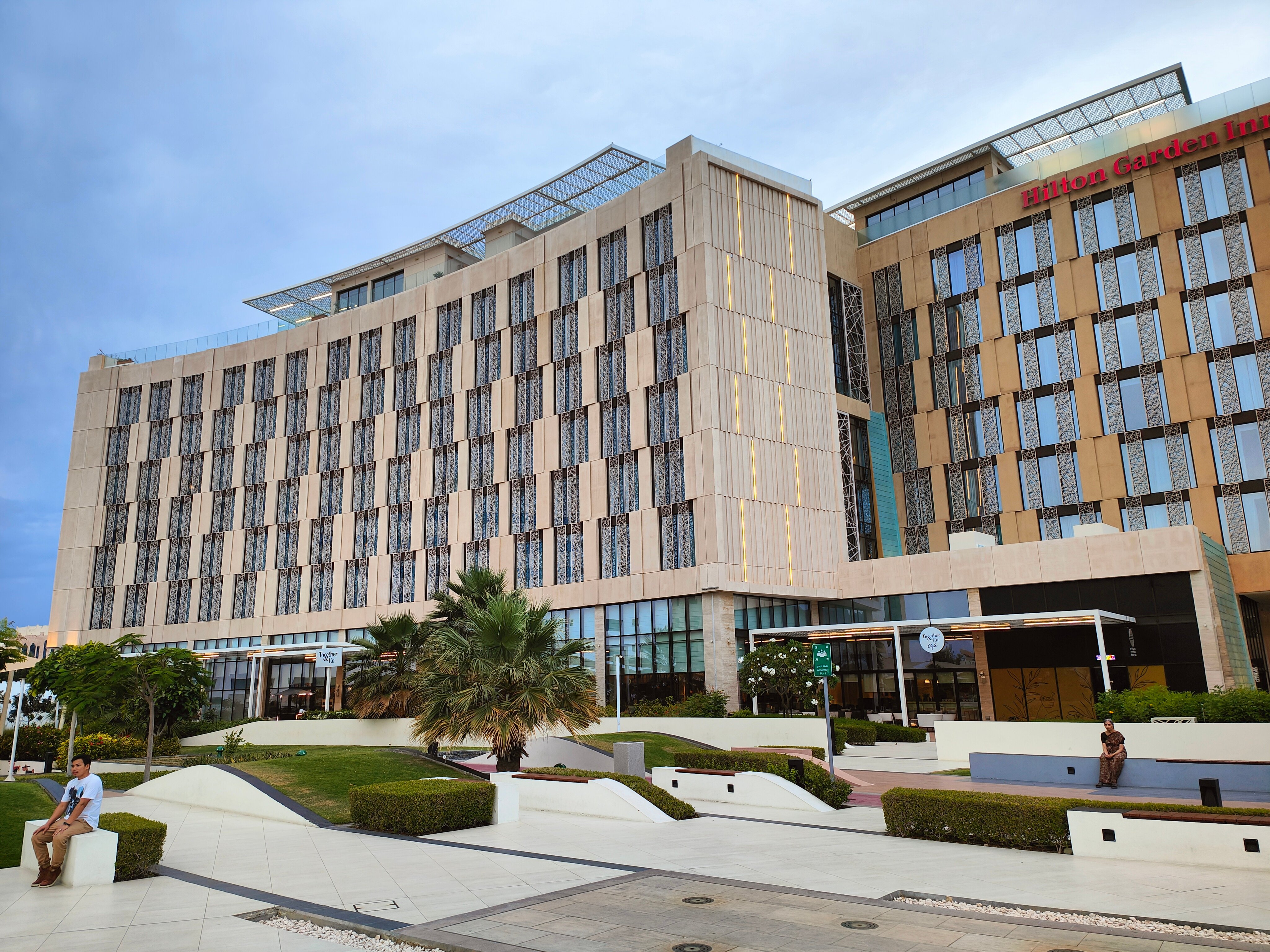 Фото Hilton Garden Inn Muscat Al Khuwair