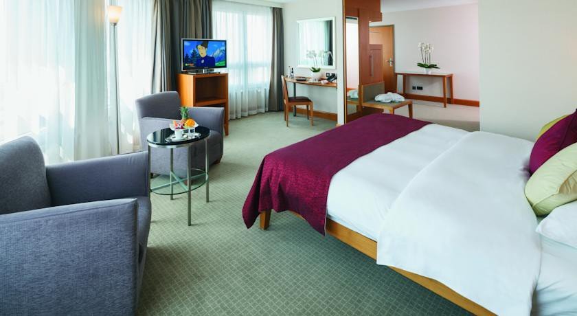 Фото Mövenpick Hotel Lausanne