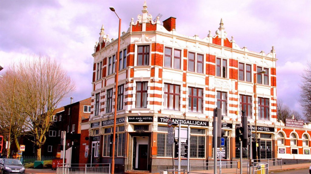 Фото отеля 1