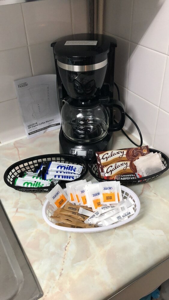 Фото North London Apartment - Edmonton