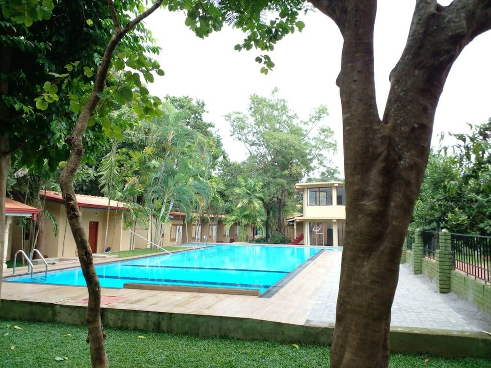 Фото Lavendish Country Resort