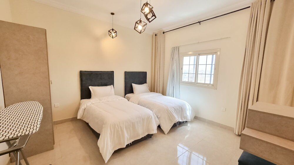 Фото Hometel Alfaysaliyah