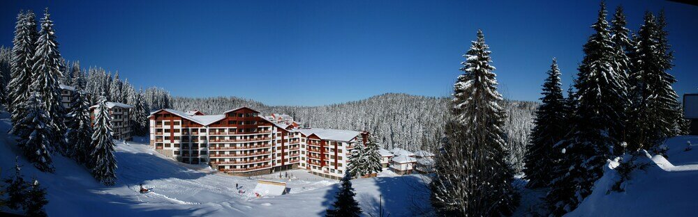 Фото Forest Nook Aparthotel