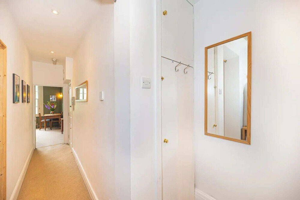 Фото Stunning 1bd Flat Opposite the Park - Peckham Rye