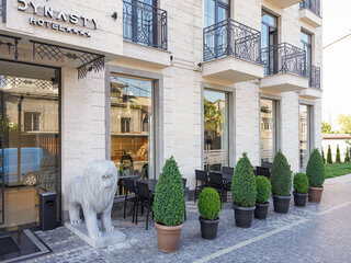 Фото Династия