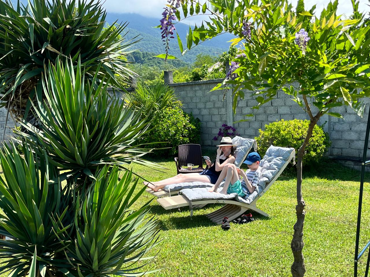 Фото отеля 2