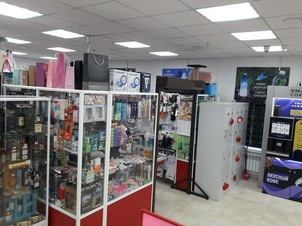 Convenience store Piramida, Uralsk, photo