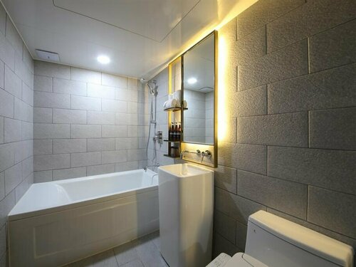 Гостиница Divine Hotel в Сунчхоне