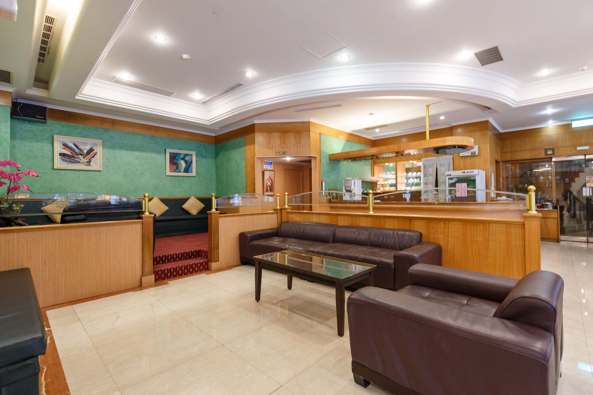 Фото Champion Hotel