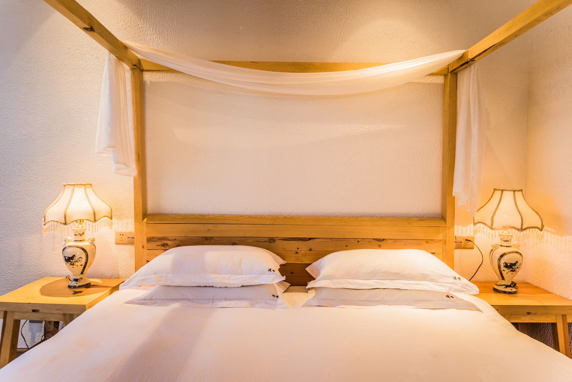 Фото Sanshengwuer Zeyun Inns