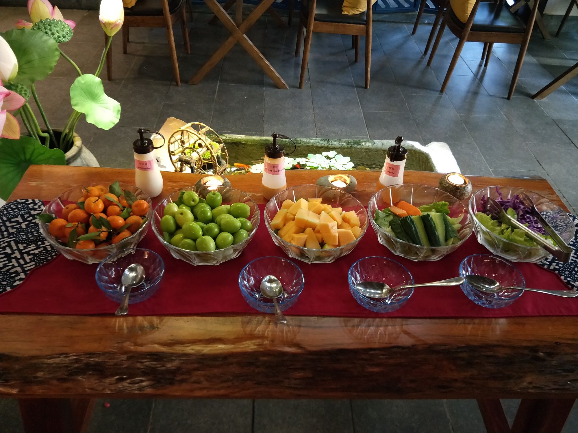 Фото Secret Courtyard Resort Hotel