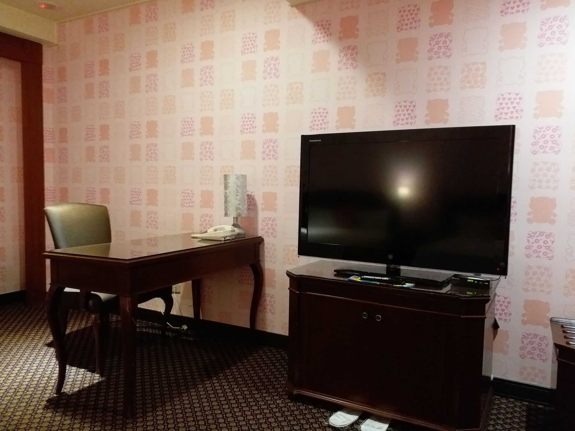 Фото Hon Dow Hotel