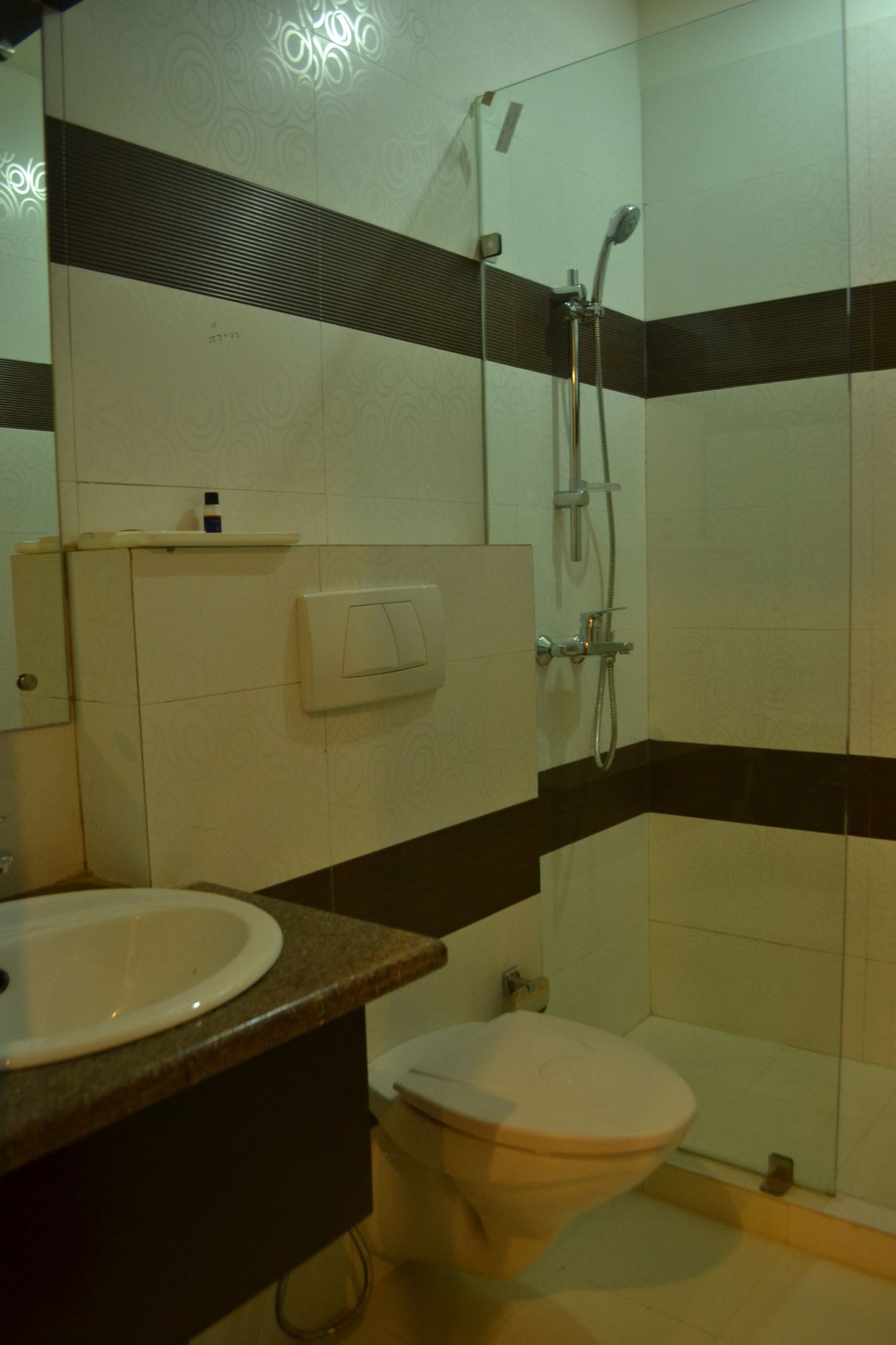 Фото Hotel Haris MG Road Gurugram