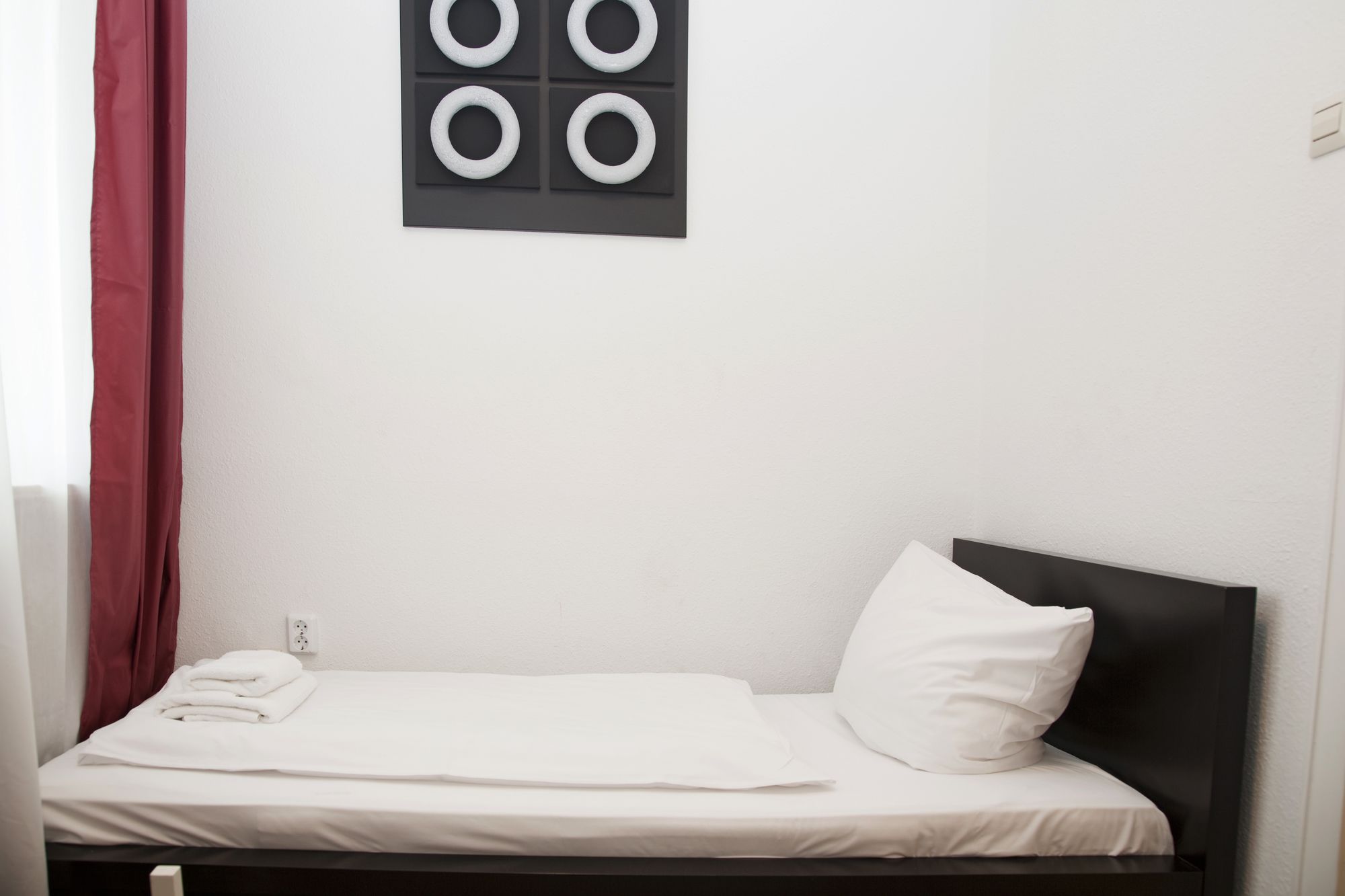 Фото Hotel Mons Am Goetheplatz