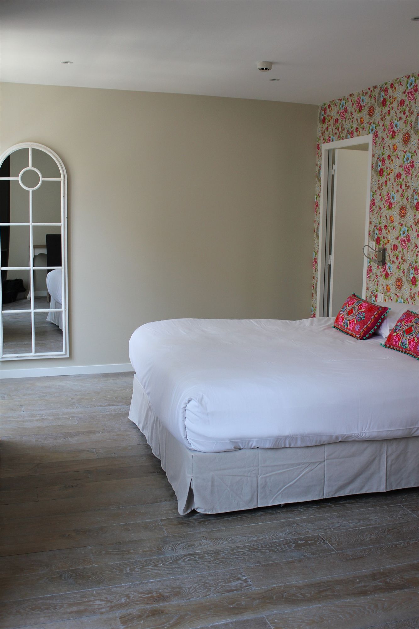 Фото Central Hotel