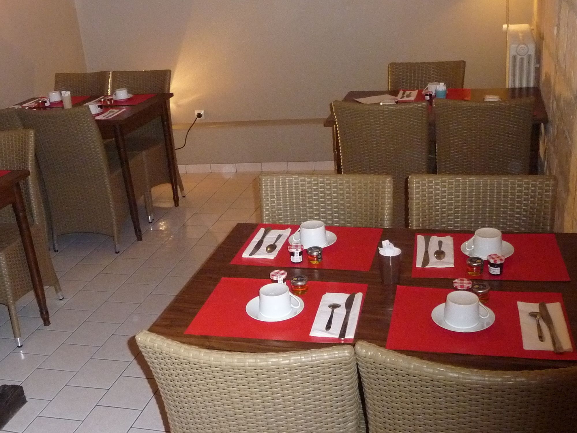 Фото Hôtel du Théâtre