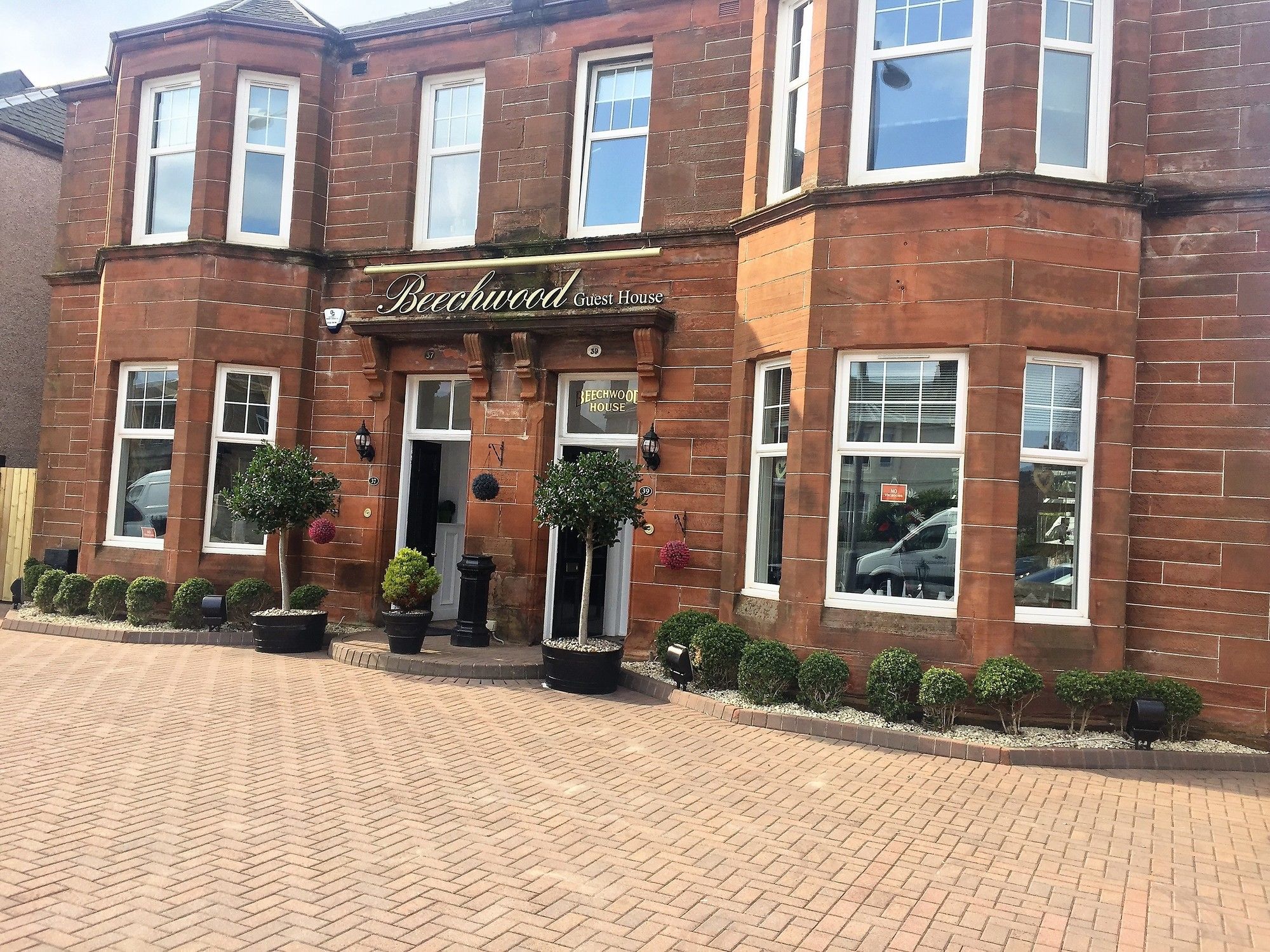 Фото отеля 3