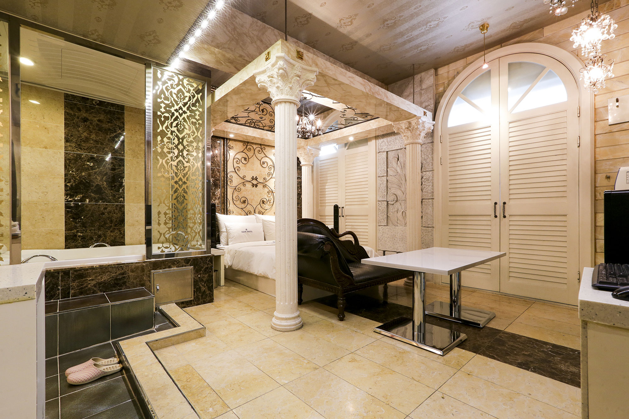 Фото Koam Tourist Hotel