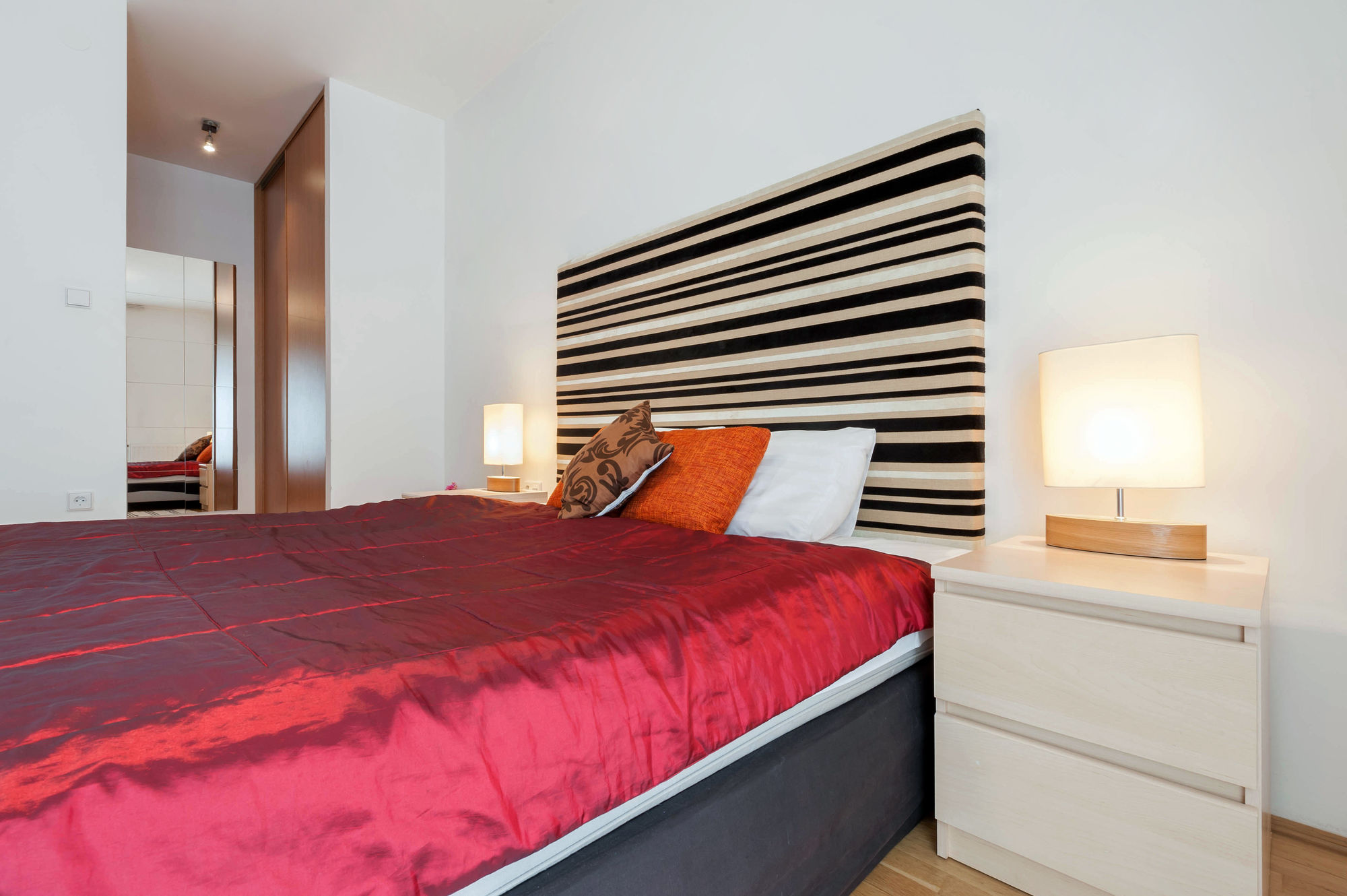 Фото Avantgarde Apartments