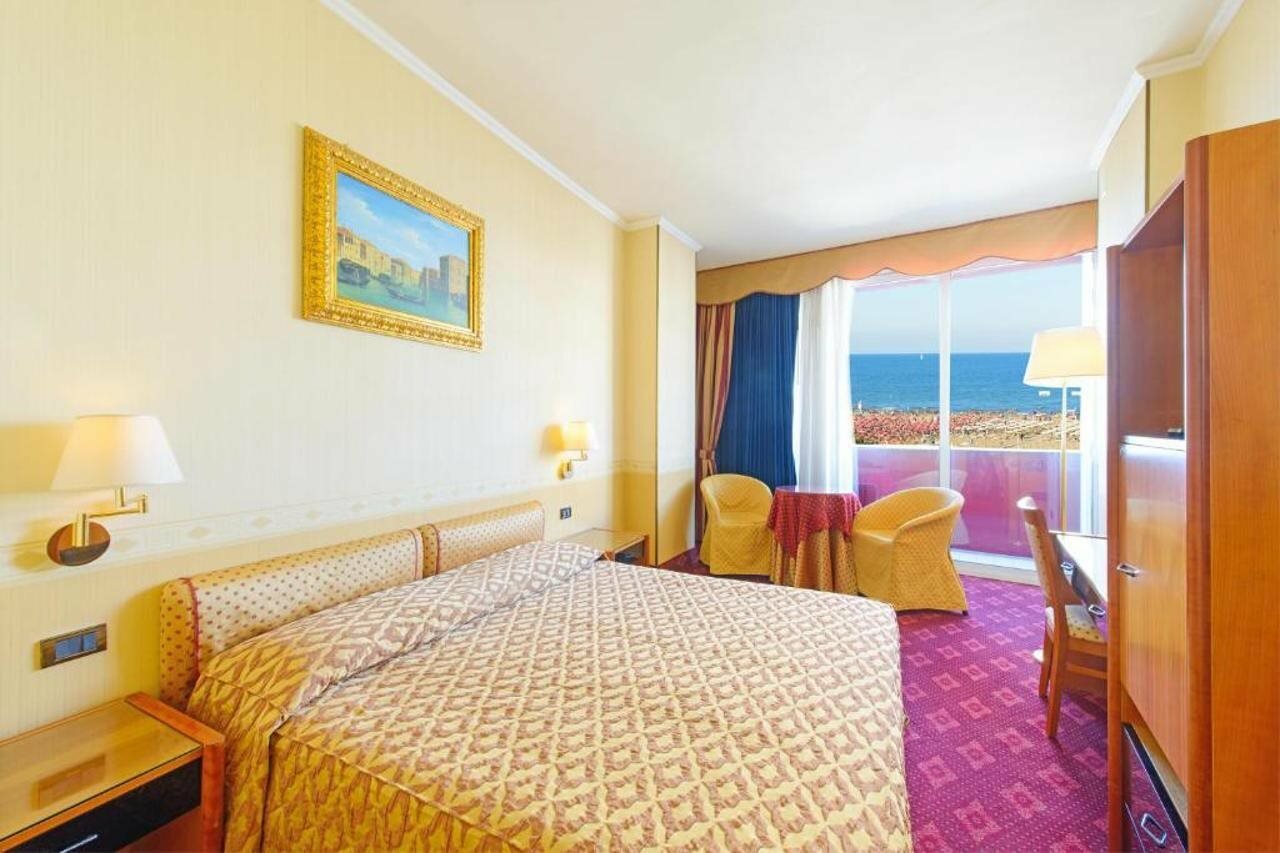 Фото Admiral Art Hotel