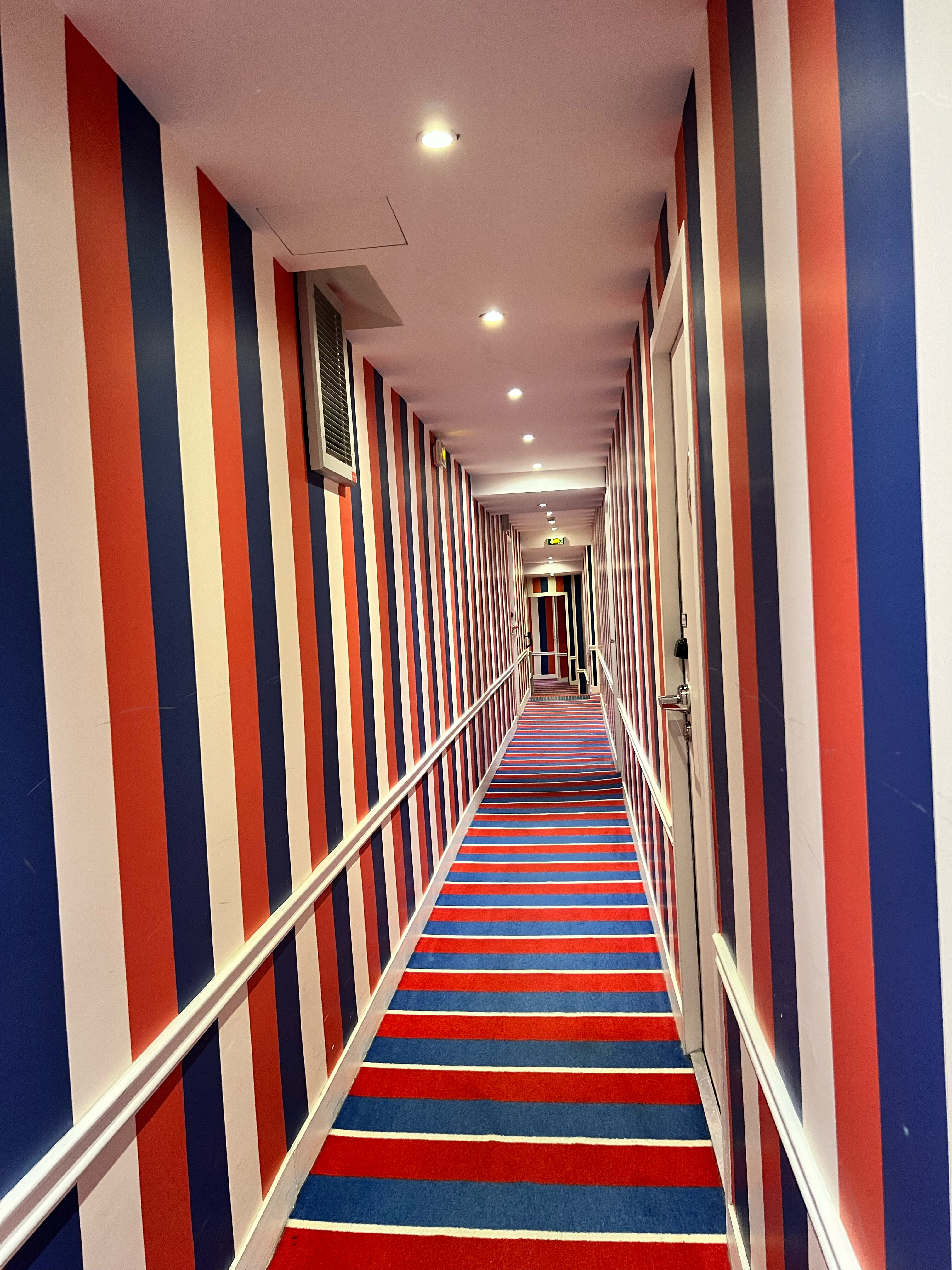 Фото Hôtel 34B  Astotel