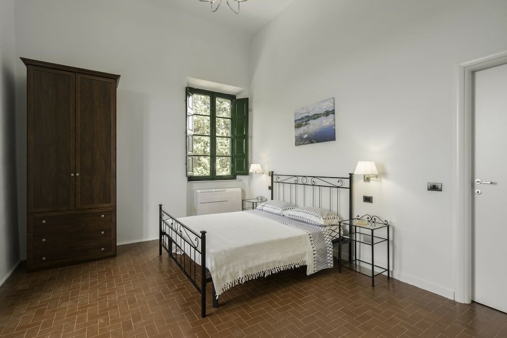 Фото The Gargoyles