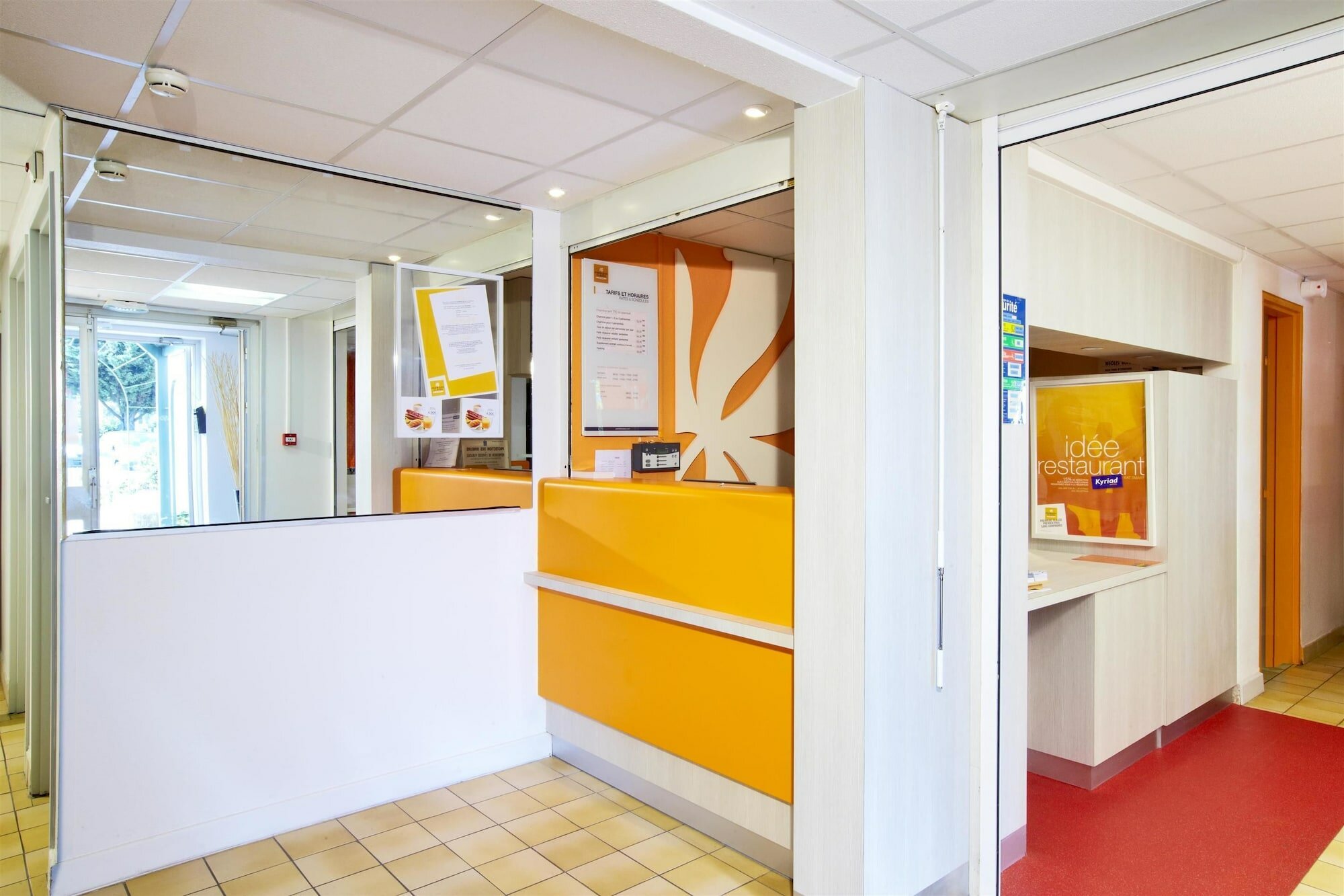 Фото Premiere Classe Geneve - Saint Genis Pouilly