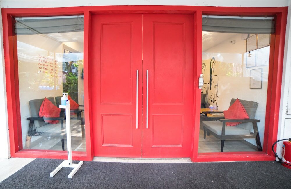 Фото Hotel Highway Residency