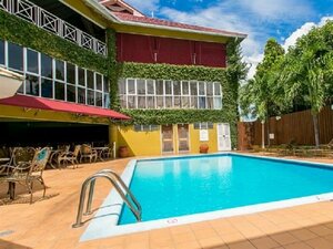 Гостиница Altamont Court Hotel