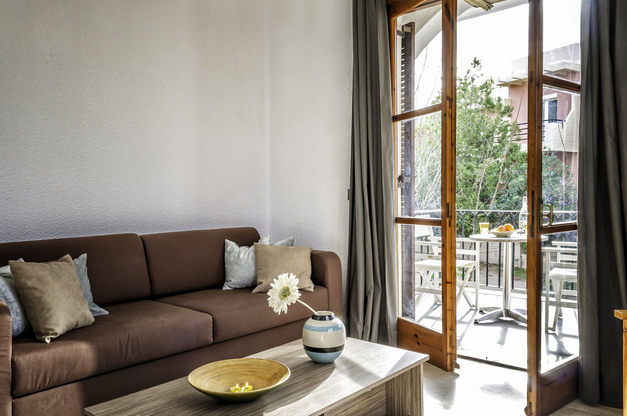 Фото Sunrise Apartments