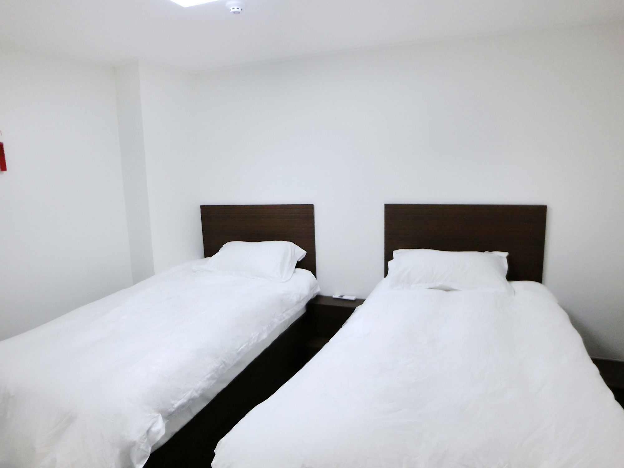 Фото Philstay Myeongdong Central Hotel