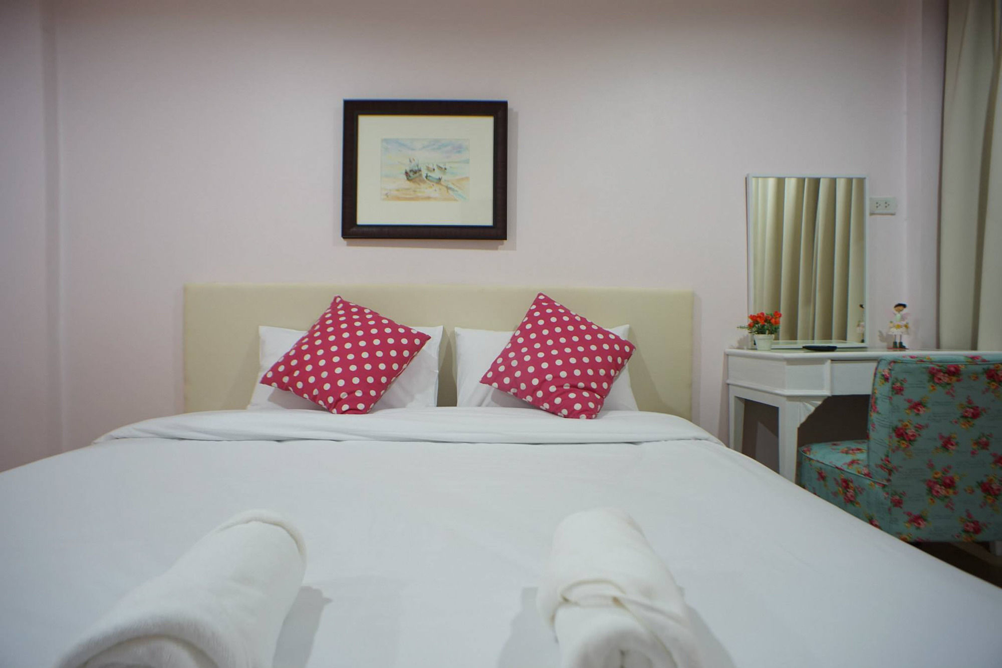 Фото The Grace House Chiangmai - Hostel