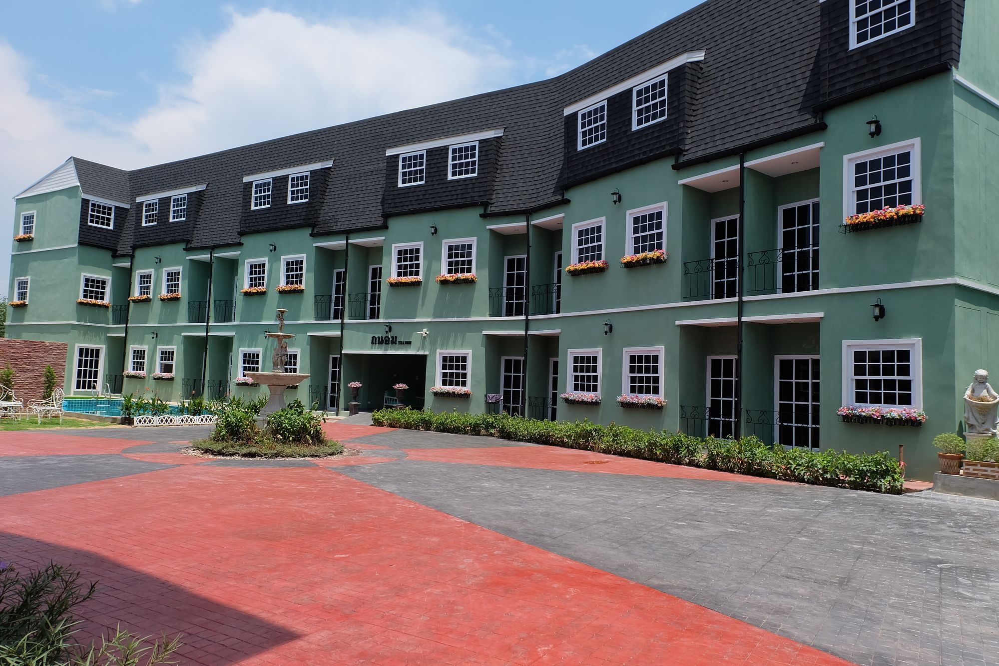 Фото отеля 3