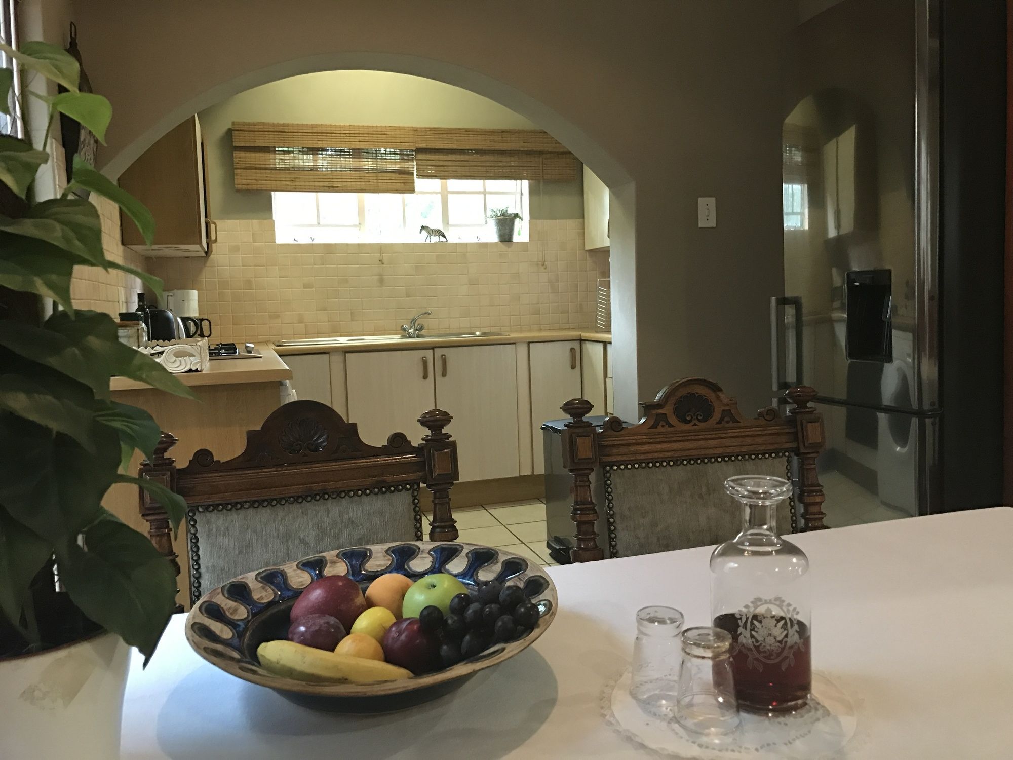 Фото Waterhouse Guest Lodges: 236/230 Bourke Street