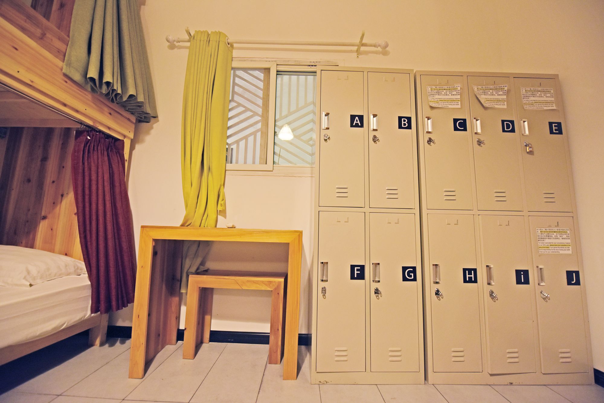 Фото Chengdu Flipflop Hostel