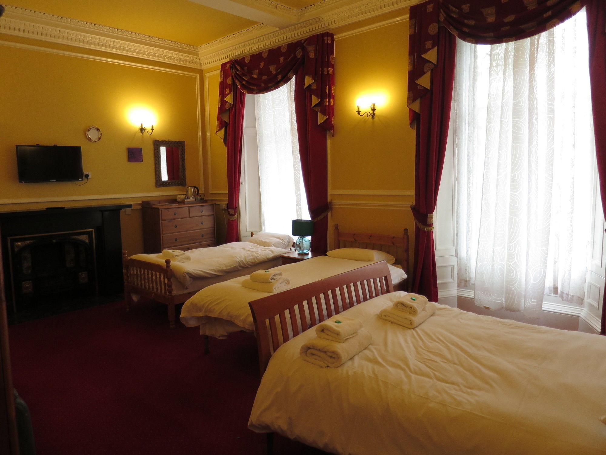 Фото Thornfield Guest House