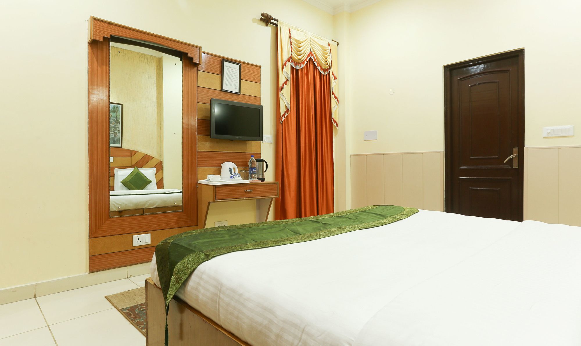 Фото Moon Walk Residency