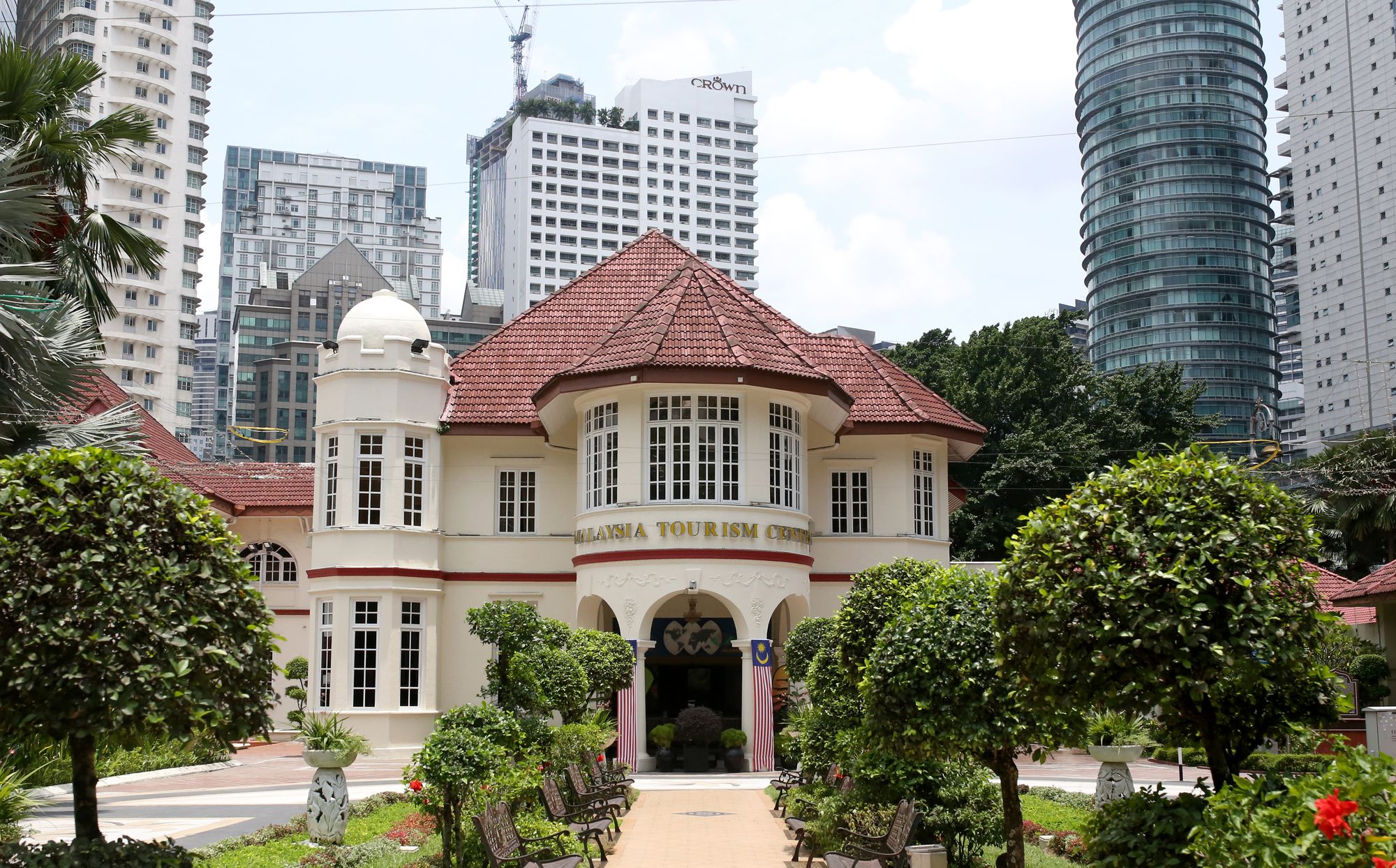 Фото 163 Klcc by Plush