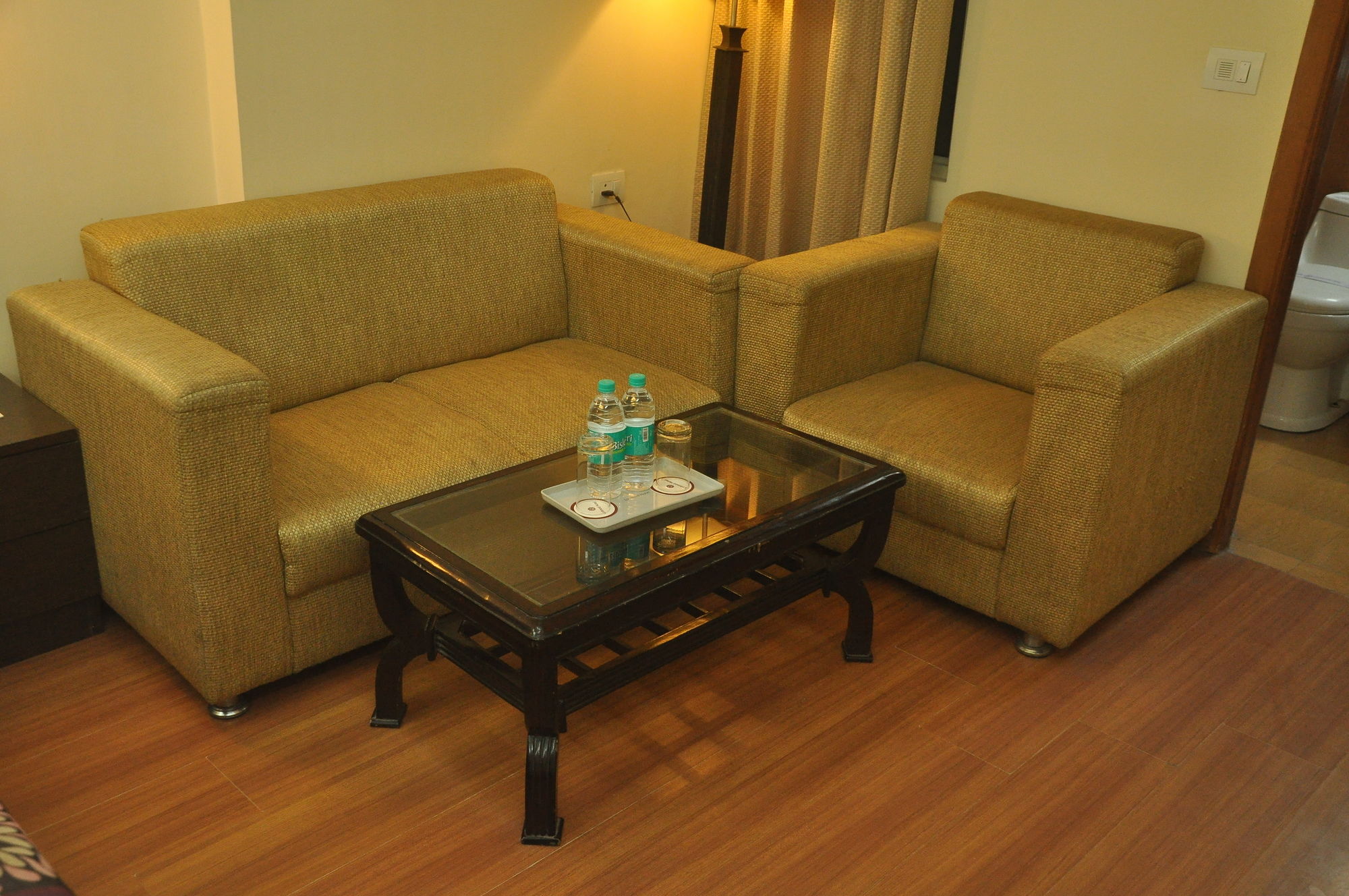 Фото Lohmod Hotel