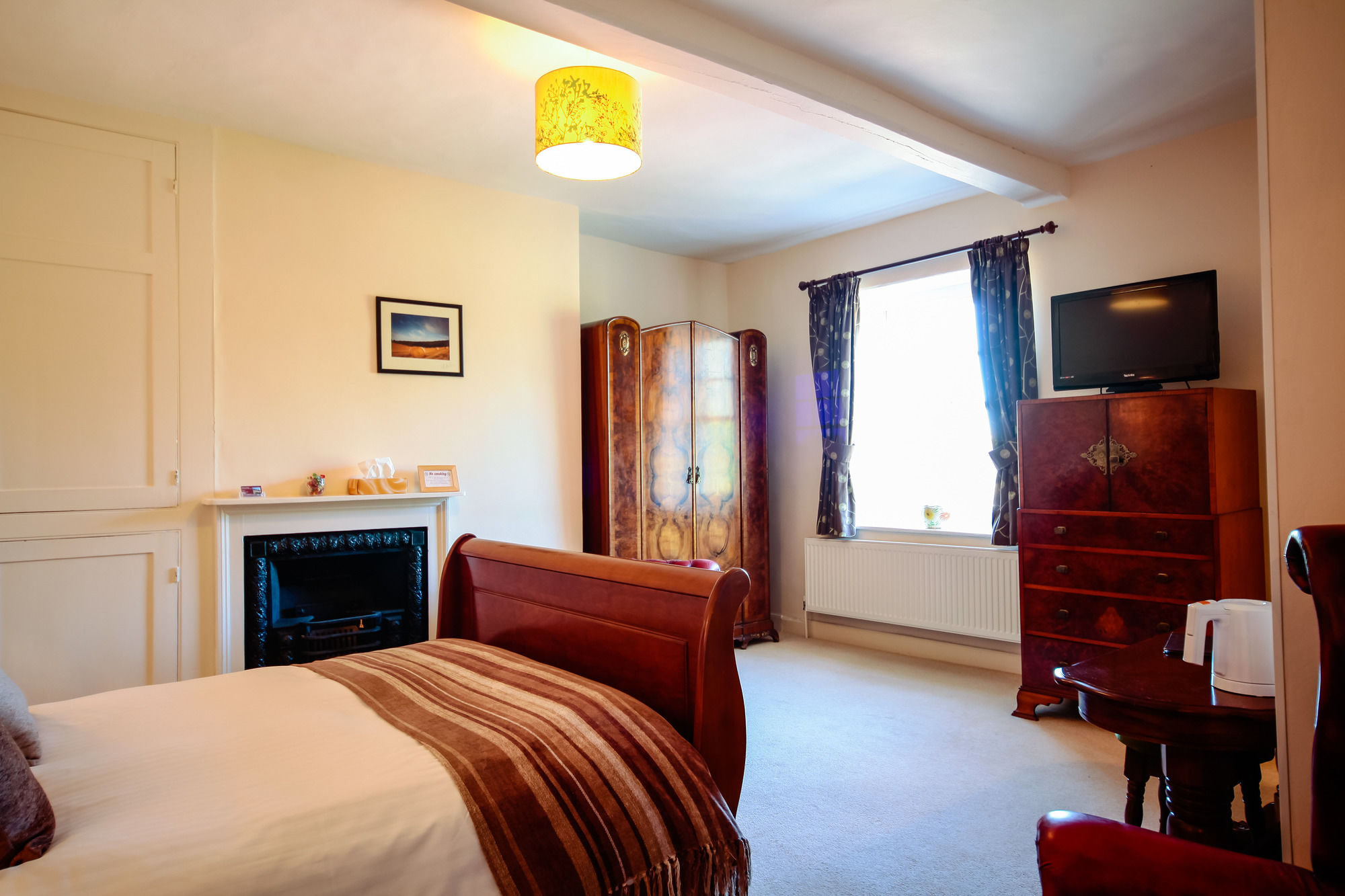 Фото Rollestone Manor