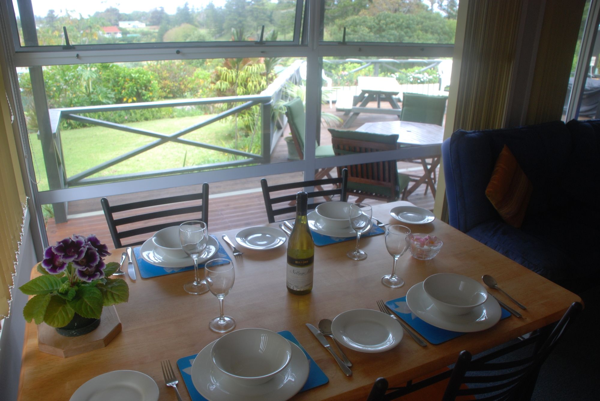 Фото Cascade Garden Apartments